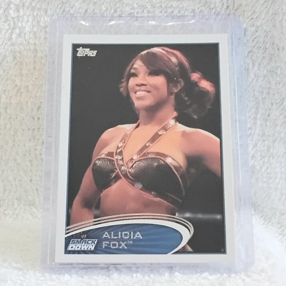 5/$20 Mint 2012 Topps Alicia Fox WWE Card 46!!